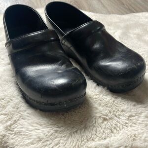 Dansko Leather Clogs Size 41 (US 10.5-11)